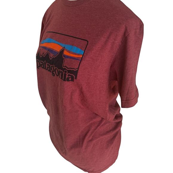 Patagonia Logo Tee Maroon Slim Fit Womens Medium Short Sleeve Mountain Graphic - Picture 4 of 10